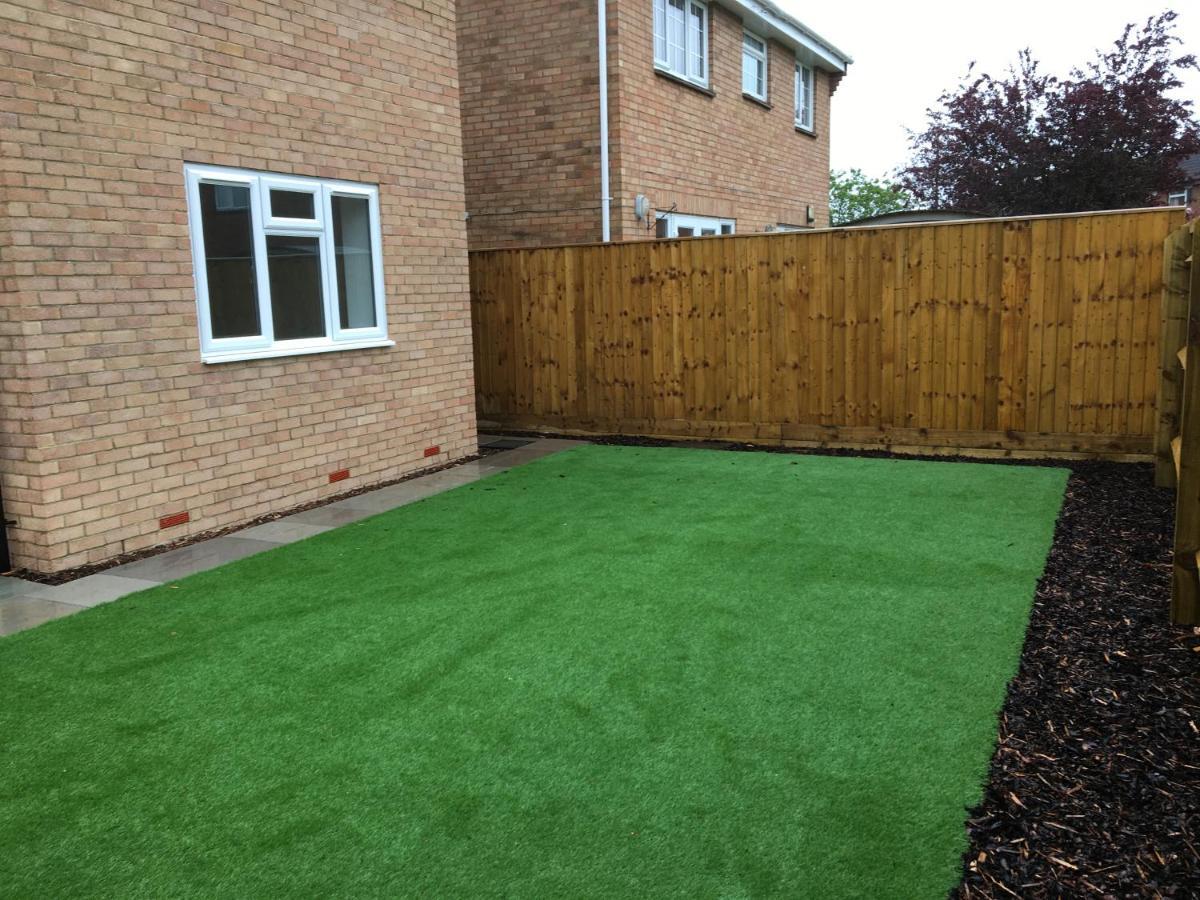 - Private Flat With Garden & Parking 06 Apartment *